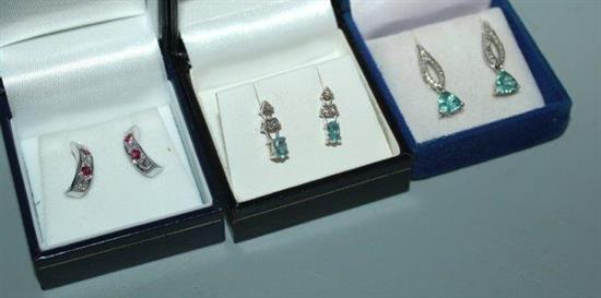 18ct white gold & diamond earrings & 2 other pairs